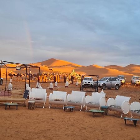 Desert Camp Camel & Sandboarding 梅尔祖卡 外观 照片
