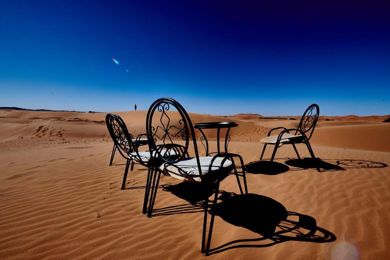 Desert Camp Camel & Sandboarding 梅尔祖卡 外观 照片