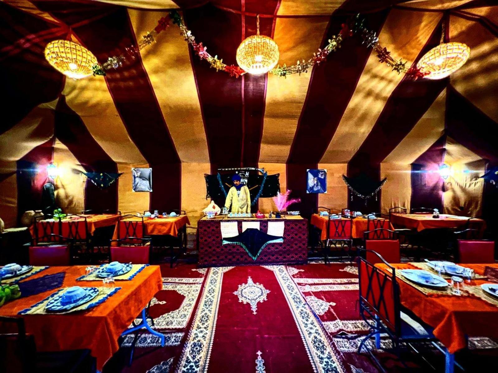 Desert Camp Camel & Sandboarding 梅尔祖卡 外观 照片